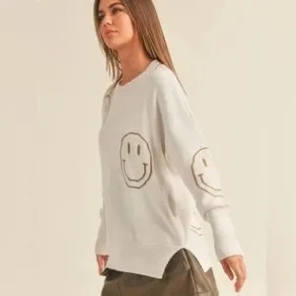 NWOT Cozy Tan Oversized Smiley Face Sweater